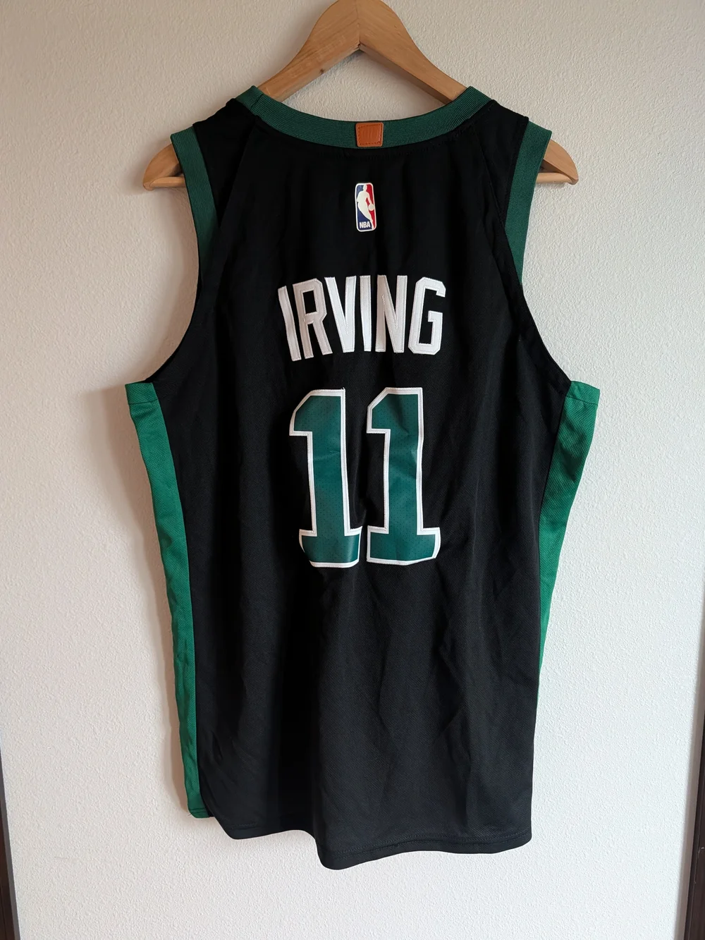 Kyrie Irving Boston Celtics Nike Swingman Jersey - Statement Edition - Black